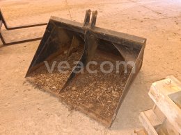 Online aukce:  4045 LOPATA 140 CM