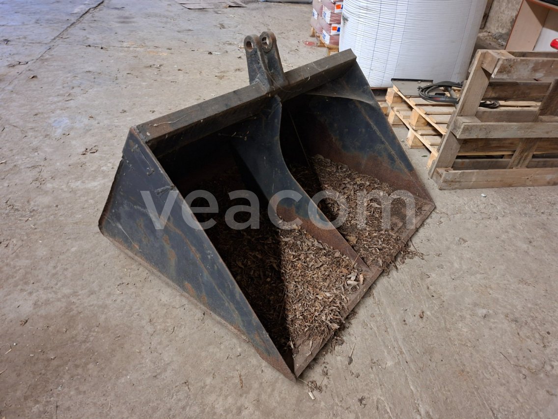 Online auction:   4045 LOPATA 140 CM