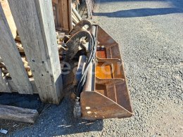 Online aukce:   HYDRAULICKÁ SVAHOVÁ LŽÍCE 140 CM (NA BAGR CAT 303.5E)
