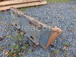 Online aukce:   LOPATA NA SMYKOVÝ NAKLADAČ 170 CM