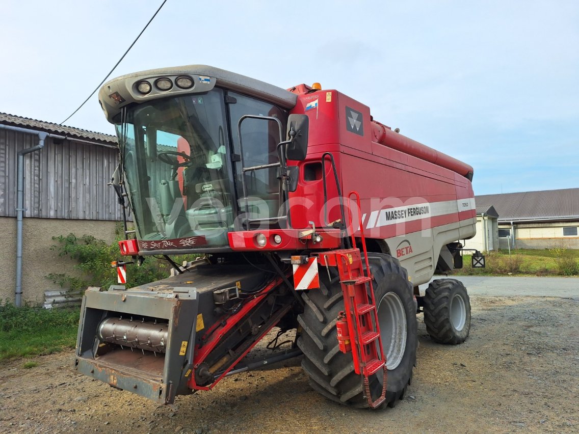 Online aukce: MASSEY FERGUSON  7260 BETA