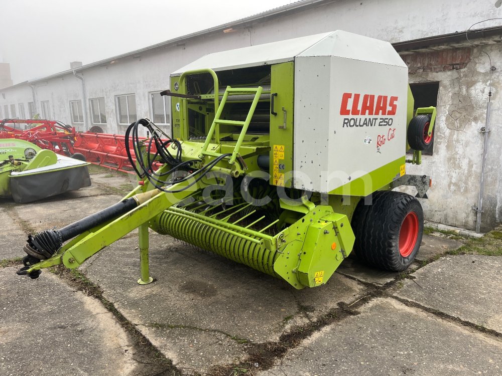 Online aukce: CLAAS  ROLLANT 250 RC