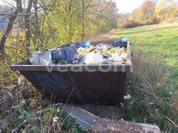 Online aukce:   KONTEJNER ŘETĚZOVÝ 1. 5M3