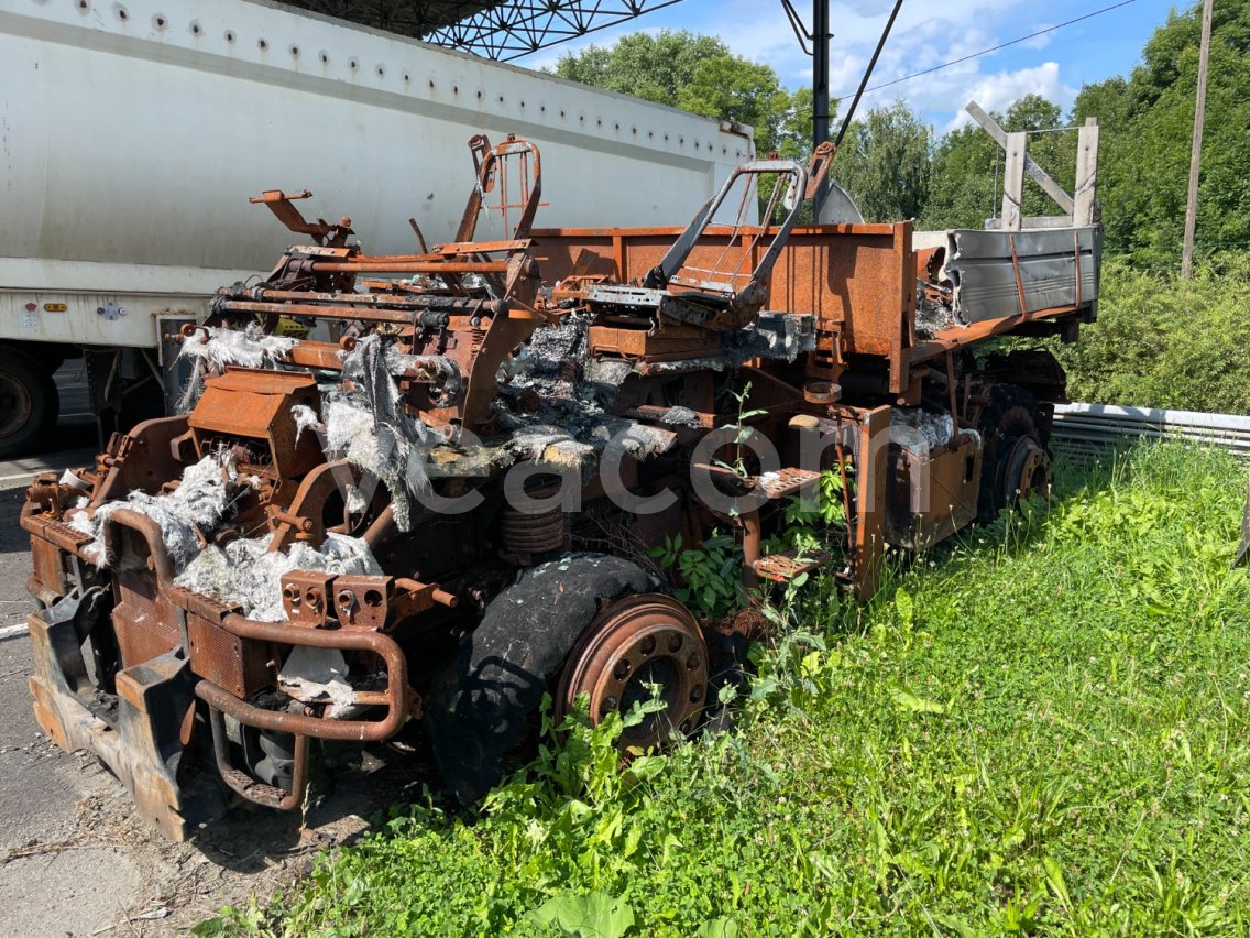 Aukcja internetowa: MERCEDES-BENZ  UNIMOG U 400