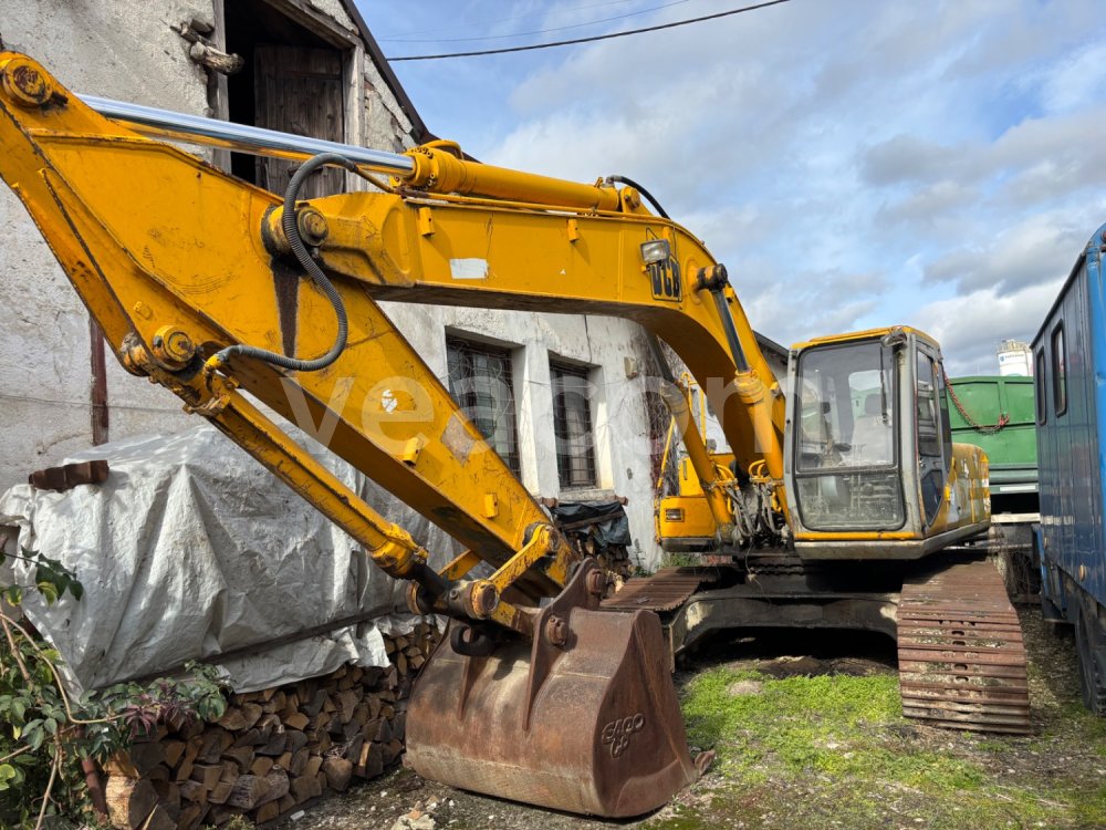 Online aukce: JCB  JS 200LC