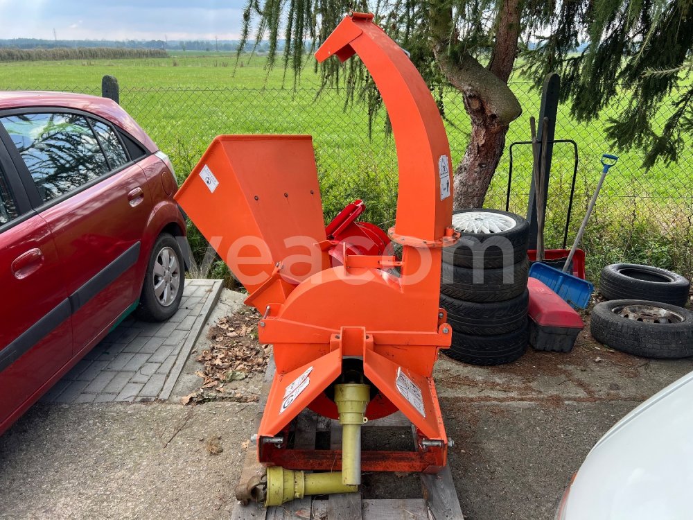 Online aukce:  ŠTĚPKOVAČ ZA MALOTRAKTOR