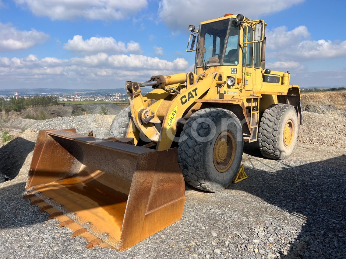Online aukce: CATERPILLAR  936 E 4X4