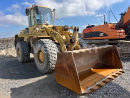 Online aukce: CATERPILLAR  936 E 4X4