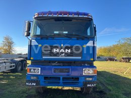 Online auction: MAN  33.464 6X6