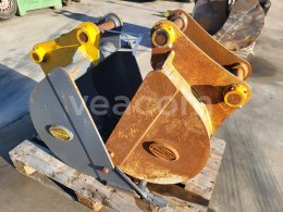 Online aukce:   2KS STRICKLAND 40 A 60 CM