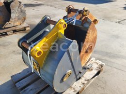 Online aukce:   2KS STRICKLAND 40 A 60 CM