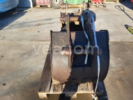 Online aukce:   2KS LYŽICE 40 A 60 CM