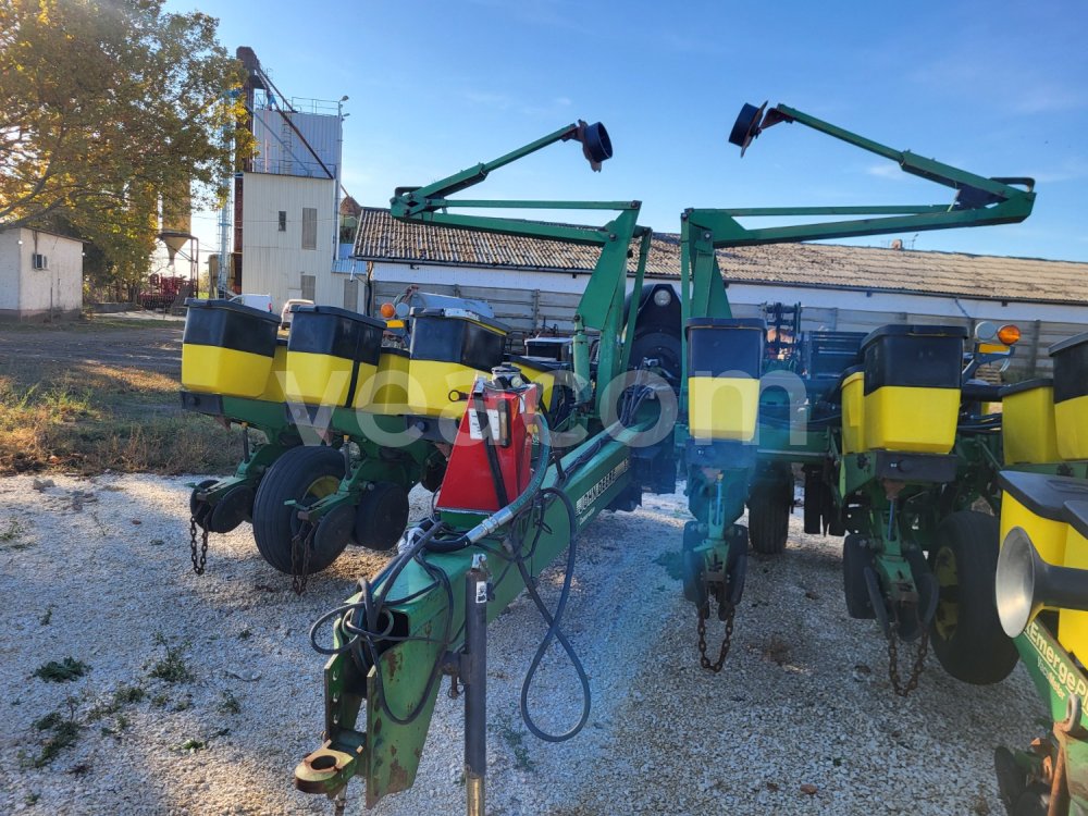 Интернет-аукцион: JOHN DEERE  1760 CONSERVATION