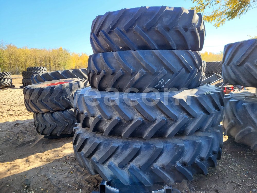 Online auction:  4KS KOLA NA CLAAS AXION SERIA 800