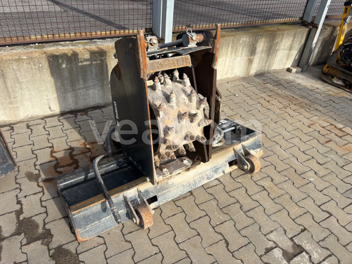 Online aukce: BOBCAT  PNSFL FRÉZOVACÍ ADAPTÉR