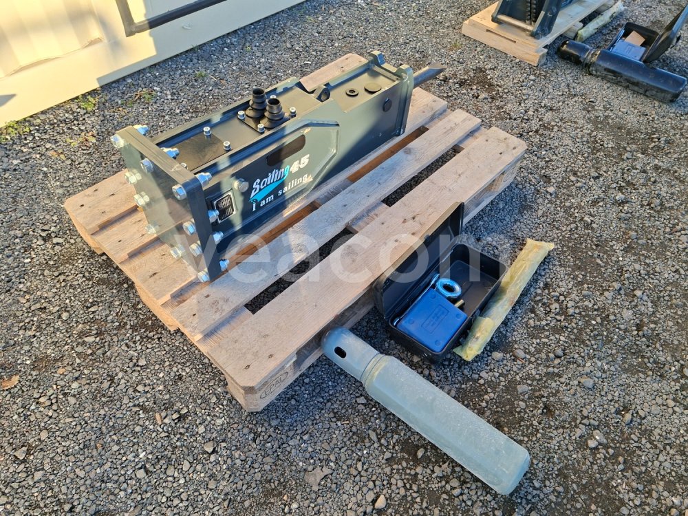 Online auction:  SAILING 45 HYDRAULICKÉ KLADIVO NA BAGR (1,5 - 3 T)