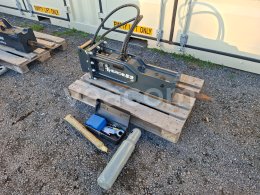 Online aukce:   HEROE 53 HYDRAULICKÉ KLADIVO NA BAGR (2 - 4 T)