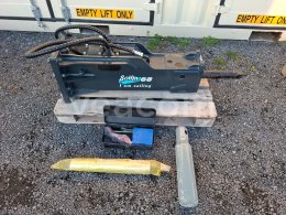 Online aukce:   SAILING 68 HYDRAULICKÉ KLADIVO NA BAGR (4 - 8 T)