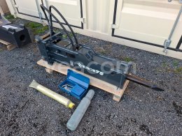 Online aukce:   HEROE 75 HYDRAULICKÉ KLADIVO NA BAGR (6 - 9 T)