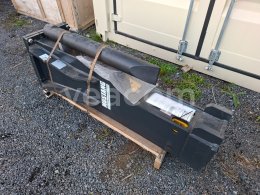 Online aukce:   MUSTANG HM 1300 HYDRAULICKÉ KLADIVO NA BAGR (13 - 20 T)