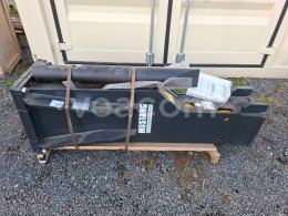 Online aukce:   MUSTANG HM 1300 HYDRAULICKÉ KLADIVO NA BAGR (13 - 20 T)