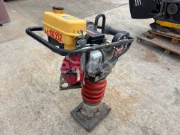 Online aukce: DYNAPAC  LT 600