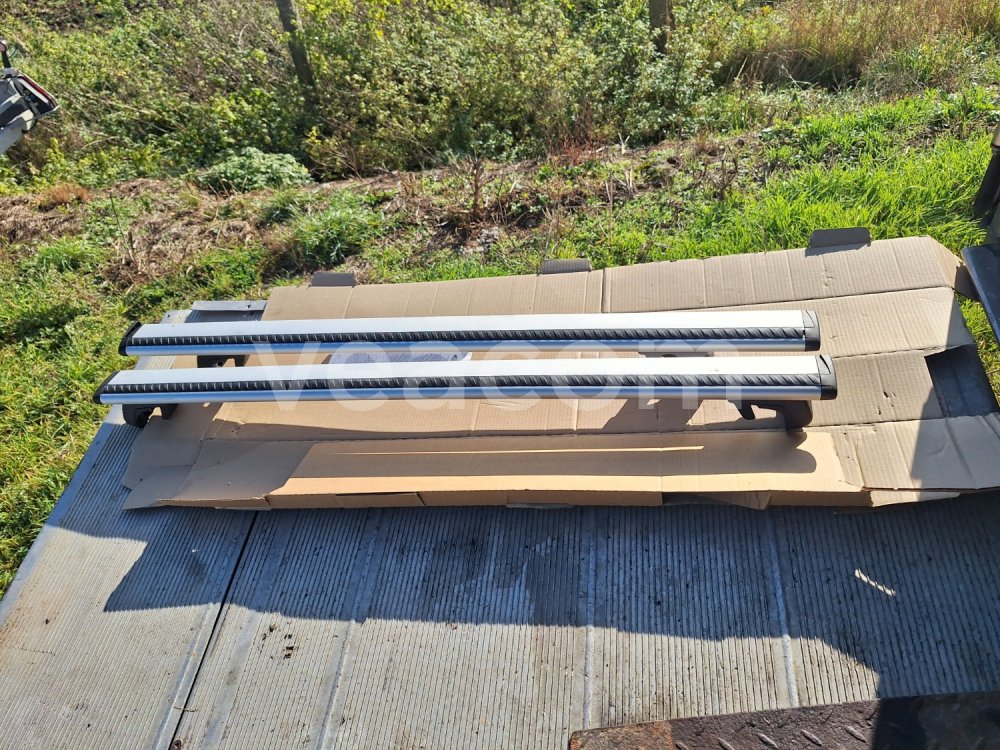 Интернет-аукцион:  STŘEŠNÍ NOSIČE NA FORD KUGA