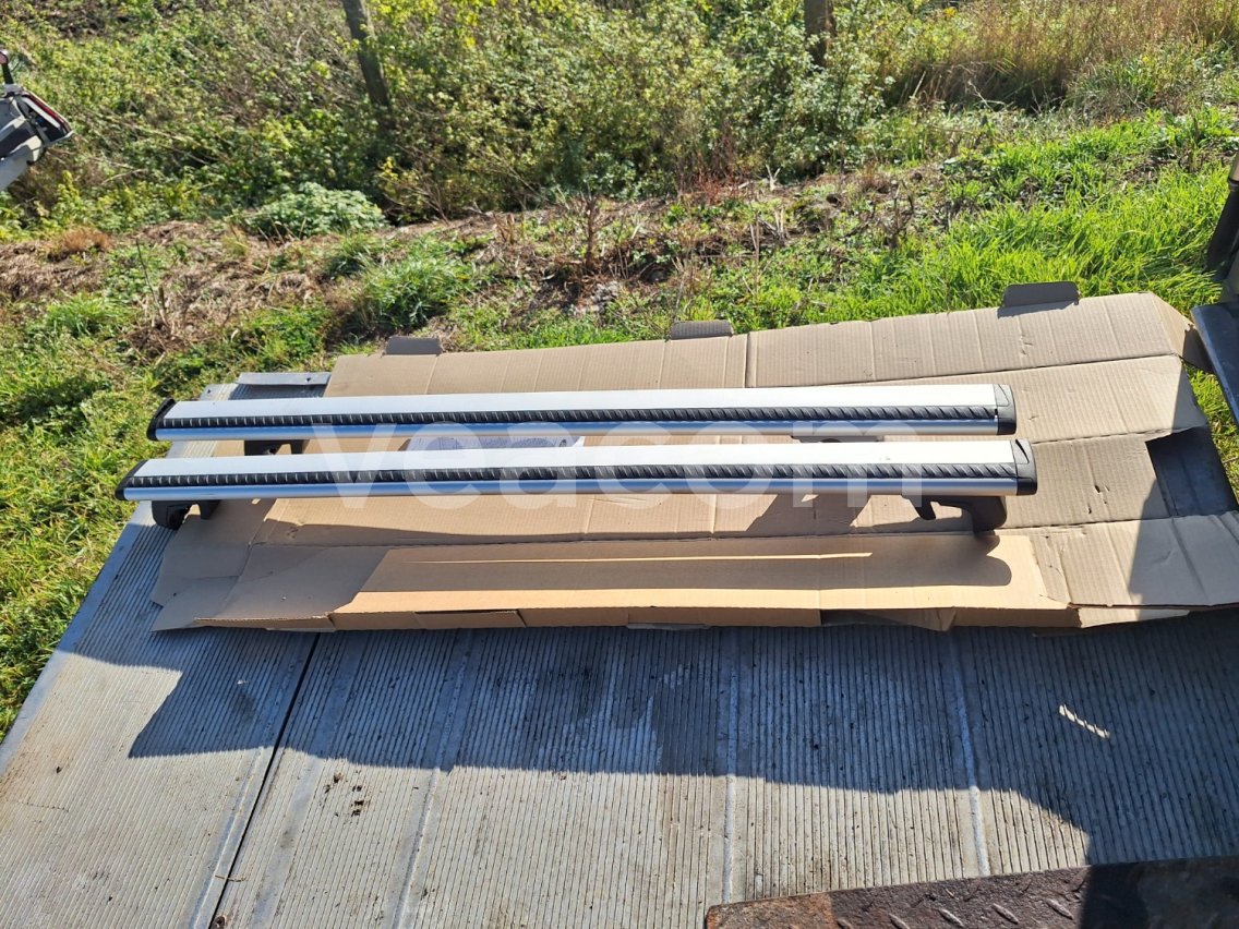 Online aukce:   STŘEŠNÍ NOSIČE NA FORD KUGA