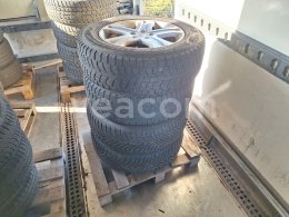 Online aukce:  SADA KOL SUZUKI