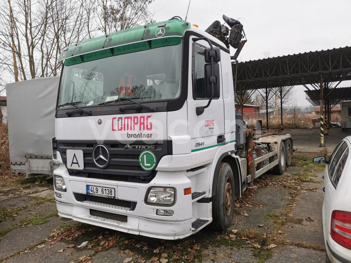 Online auction: MERCEDES-BENZ  ACTROS 2541 L 6x2 + HR