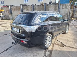 Online aukce: MITSUBISHI  OUTLANDER PHEV 4X4