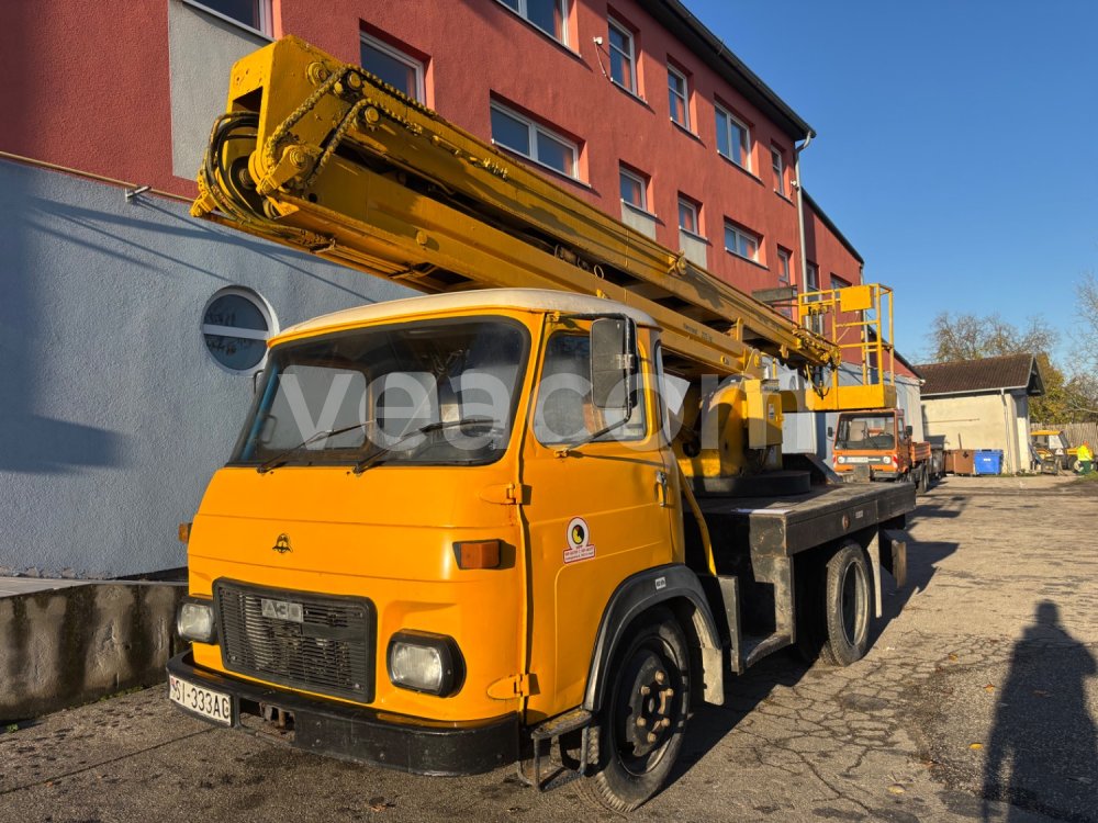 Online aukce: AVIA  A30K SUB + MP 13-1