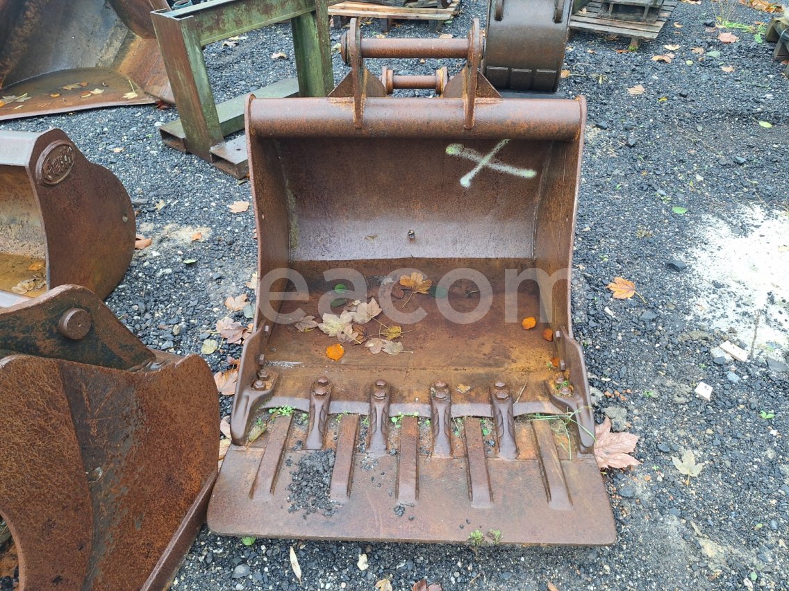 Online aukce:   PODKOPOVÁ LŽÍCE S BŘITEM