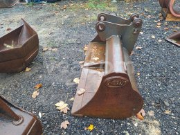 Online aukce:   GEITH-SVAHOVÁ LŽÍCE 150 CM