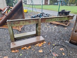 Online aukce:   JEŘÁB NA PALETOVÉ VIDLE