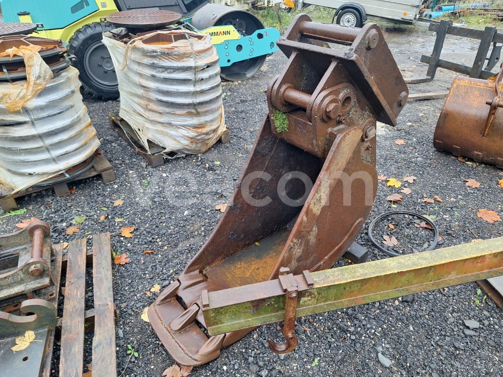 Online auction:  NDM-PODKOPOVÁ LŽÍCE S BŘITEM