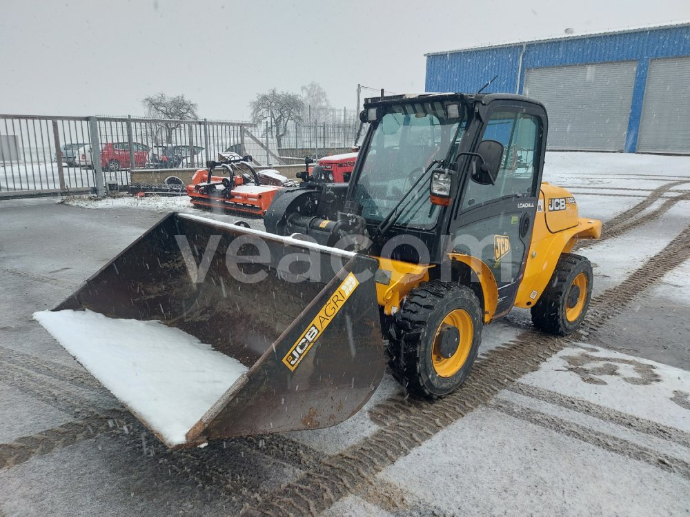 Online aukce: JCB  520-40