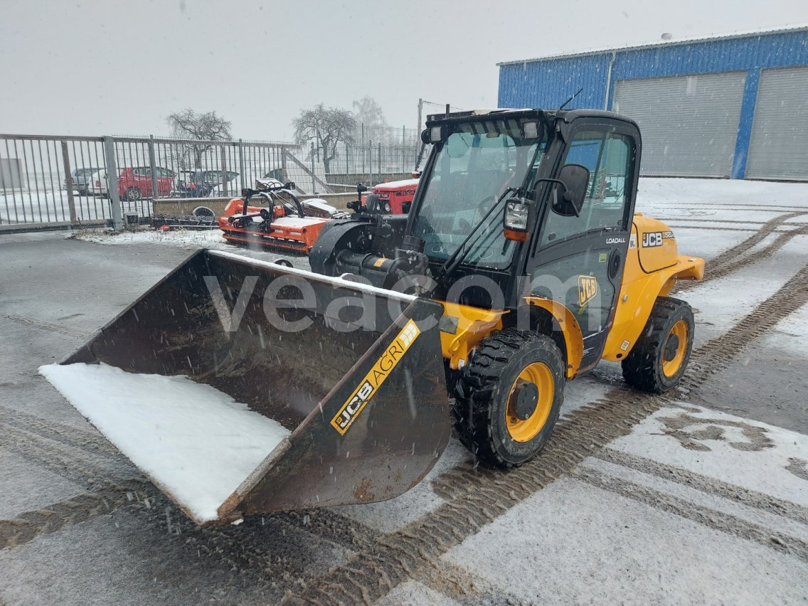 Online aukce: JCB  520-40
