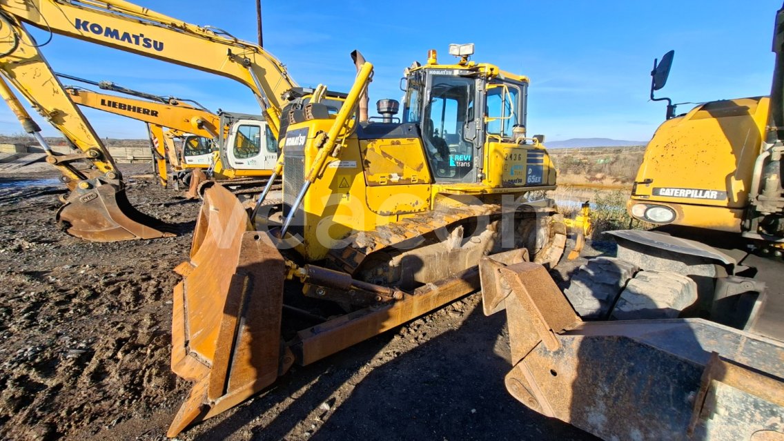 Online aukce: KOMATSU  D65 EX17