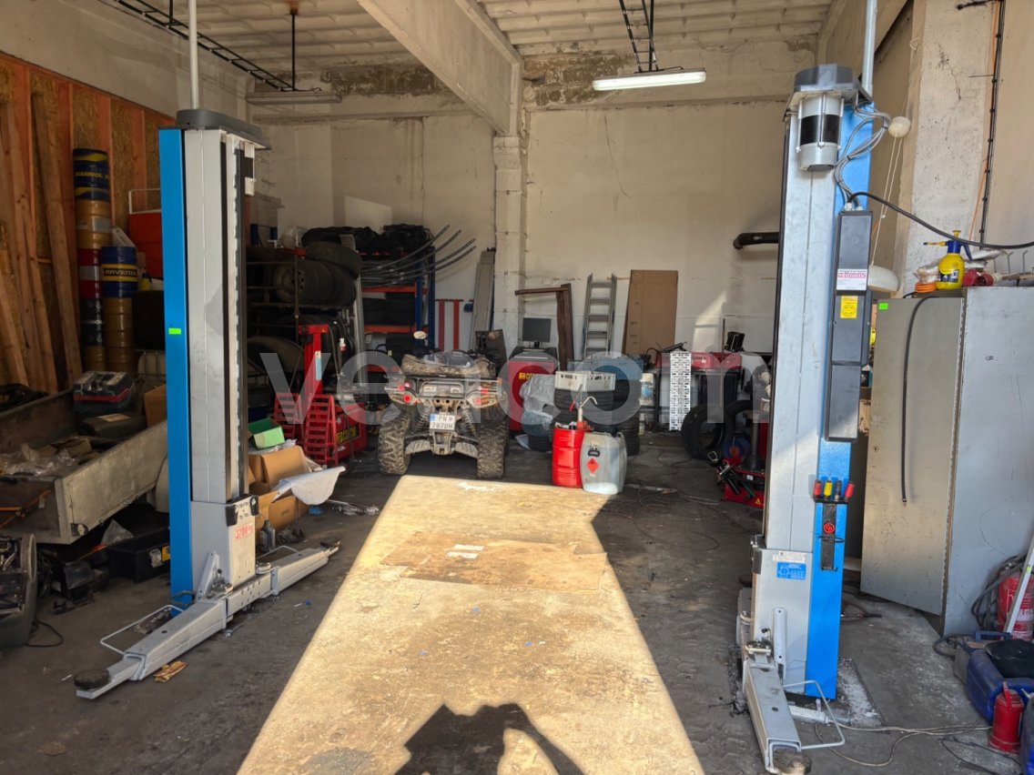 Online aukce:   KOMPLETNÝ PNEUSERVIS