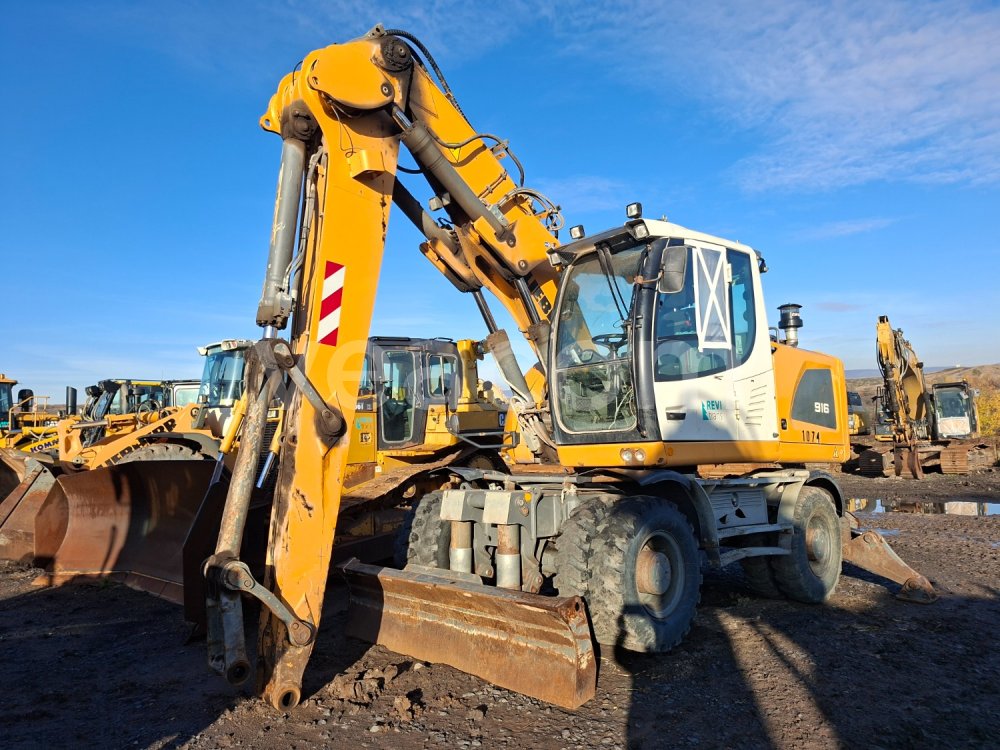 Online auction: LIEBHERR  A 916 LITRONIC 4X4