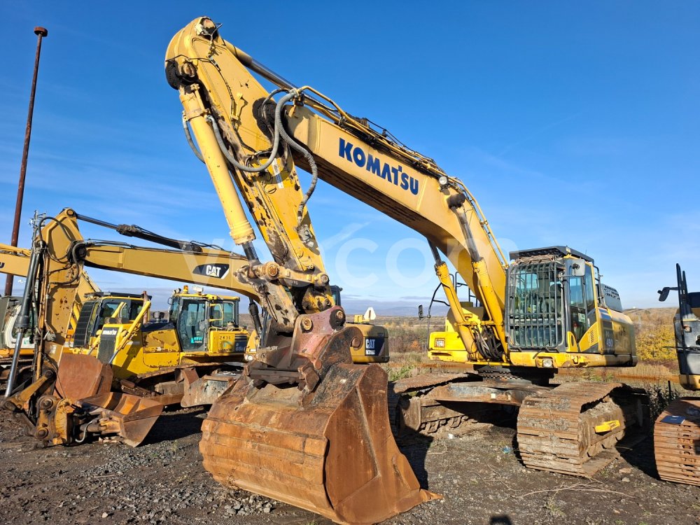 Online auction: KOMATSU  PC490LC-10