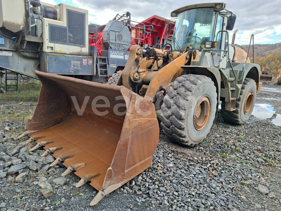 Online aukce: LIEBHERR  L 544 4X4
