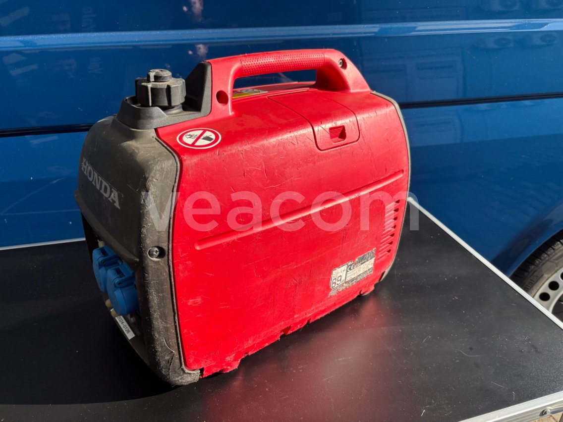 Online aukce: HONDA  EU20I