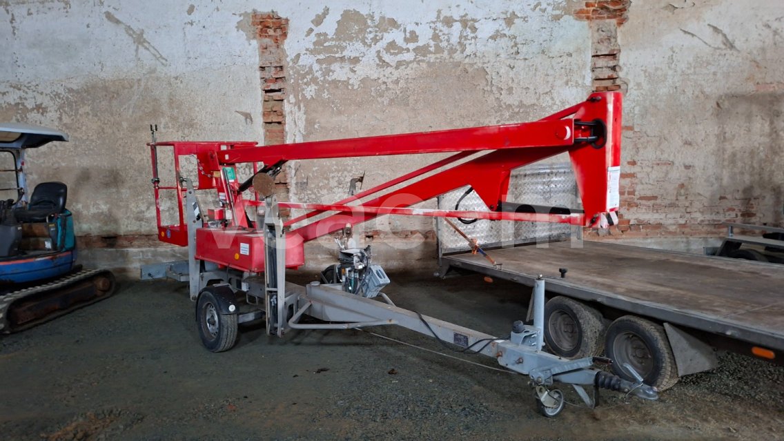 Online auction:   NIFTYLIFT 120