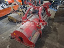 Online aukce: AGROSTROJ  UNI 240