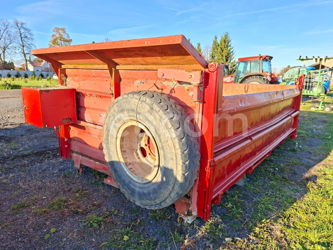 Online aukce:   SKLÁPĚCÍ KORBA Z TATRA 815