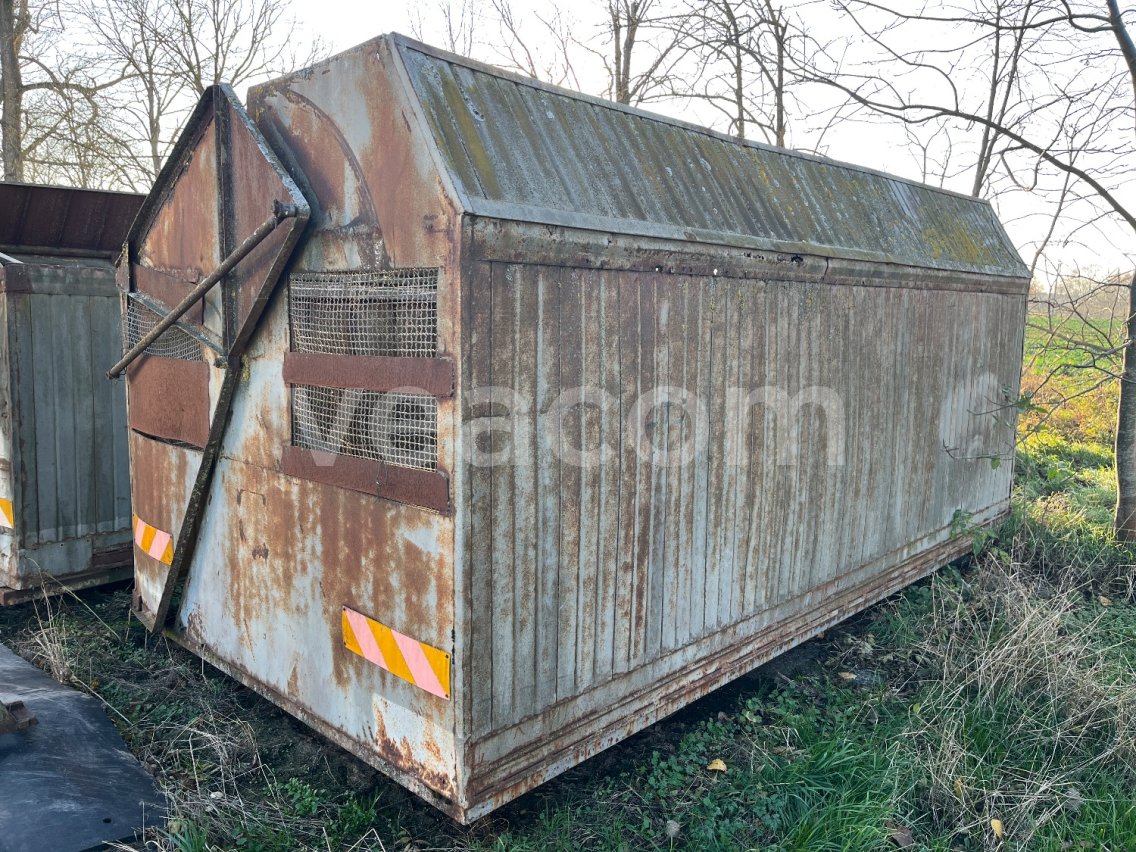 Online aukce:   VELKOOBJEMOVÁ SENÁŽNÍ KORBA