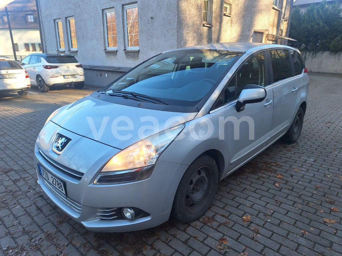 Online aukce: PEUGEOT  5008