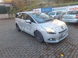 Online aukce: PEUGEOT  5008